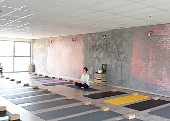 100% YOGA image 3 Angers Yoga Studios 100% YOGA image 3