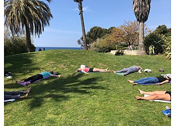AMELIE ANTOUARD image 3 Toulon Yoga Studios AMELIE ANTOUARD image 3