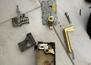 Accord Artisans image 3 Lyon Locksmiths Accord Artisans image 3