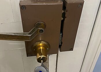 Artisans Toulousains image 2 Toulouse Locksmiths Artisans Toulousains image 2