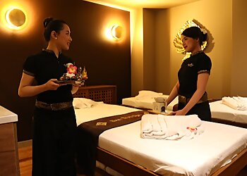 Bordeaux Massage Therapy Ban Thai Spa image 1