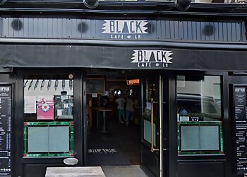 Black Café image 2 Meilleurs Bars à Le Havre Black Café image 2
