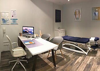 Caroline Dubois image 2 Meilleurs Chiropracteurs à Bordeaux Caroline Dubois image 2