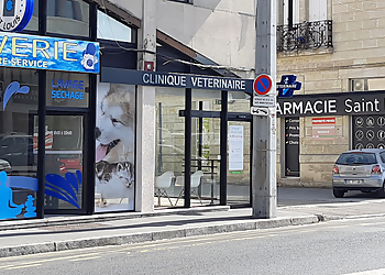 Bordeaux Veterinarians Clinique Vétérinaire du Port de la Lune image 1