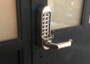 Comptoir Des Serruriers image 2 Meilleurs Serruriers à Paris Comptoir Des Serruriers image 2