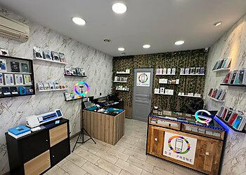 D.R. Phone image 2 Toulon Cell Phone Repair D.R. Phone image 2