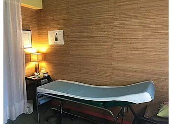 Docteur Jacques Senior image 2 Meilleure Acupuncture à Saint-Denis Docteur Jacques Senior image 2