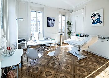 Dr Alexandre Mertens image 2 Lyon Plastic Surgeon Dr Alexandre Mertens image 2