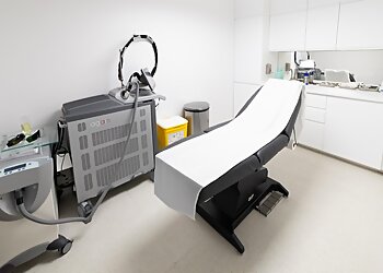 Dr Emmanuel Molinari image 3 Paris Dermatologists Dr Emmanuel Molinari image 3