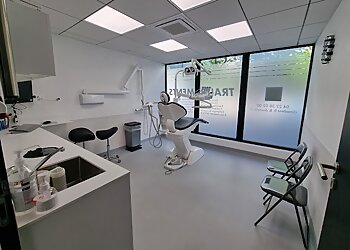 Dr Gary COLLETER - CENTRE MÉDICO-DENTAIRE image 3 Toulon Dentists Dr Gary COLLETER - CENTRE MÉDICO-DENTAIRE image 3