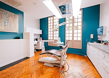 Dr Jeanne Blavignac image 3 Bordeaux Dentists Dr Jeanne Blavignac image 3