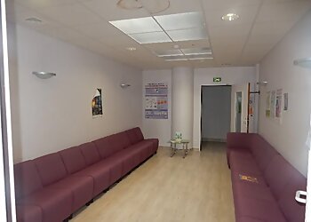 Dr Jonas Tchibkere Doudering image 2 Meilleurs Cardiologues à Saint-Étienne Dr Jonas Tchibkere Doudering image 2