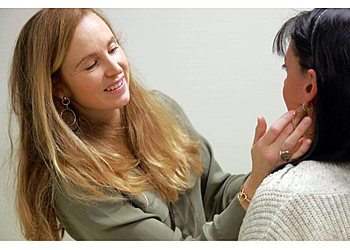 Dr Julie Ellart image 2 Meilleurs Chirurgiens Esthétiques à Lille Dr Julie Ellart image 2