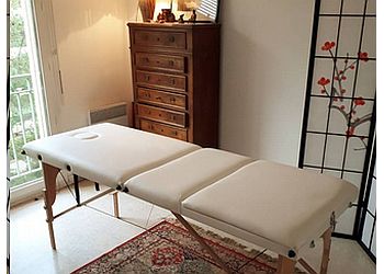 Dr Sandy UZAN image 3 Toulon Acupuncture Dr Sandy UZAN image 3