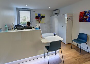 Dr. Thomas Guidicelli image 3 Marseille Plastic Surgeon Dr. Thomas Guidicelli image 3