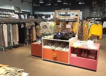 H&M Le Havre image 3 Meilleurs Magasins De Vêtements à Le Havre H&M Le Havre image 3