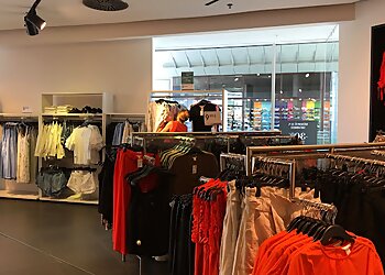 H&M Montpellier image 2 Meilleurs Magasins De Vêtements à Montpellier H&M Montpellier image 2