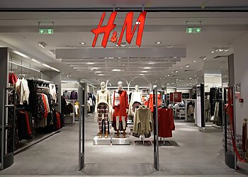 Paris Clothing Stores H&M Paris image 1