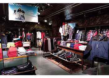 Hollister Co. image 3 Meilleurs Magasins De Vêtements à Lille Hollister Co. image 3