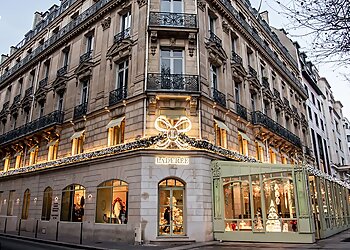 Ladurée Paris Champs Elysées image 2 Paris Bakeries Ladurée Paris Champs Elysées image 2