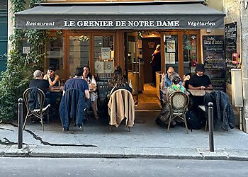 Le Grenier De Notre-Dame image 2 Meilleurs Restaurants Végétariens à Paris Le Grenier De Notre-Dame image 2