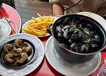 Meilleurs Restaurants De Fruits De Mer à Paris  Le Suffren - Paris image 1