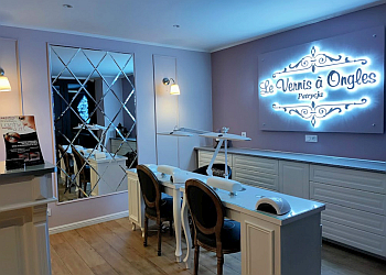 Le Vernis À Ongles image 2 Meilleures Salons De Manucure à Toulon Le Vernis À Ongles image 2