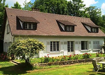 Les Compagnons Victor Toiture image 2 Meilleurs Couvreurs à Versailles Les Compagnons Victor Toiture image 2