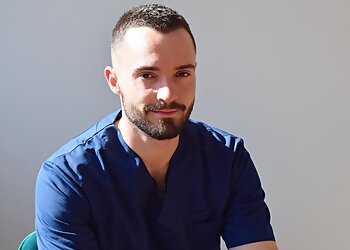 Meilleurs Ostéopathes à Lyon Loïc Rochand DO image 1