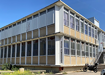Marseille High School Lycée Polyvalent Jean Perrin image 1
