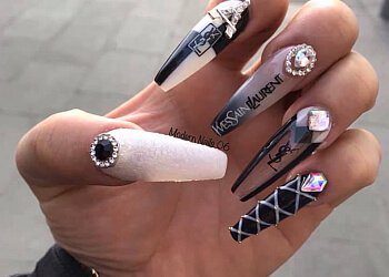 Nice  Modern Nails