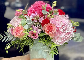 Paris Florists Monceau Fleurs  image 1