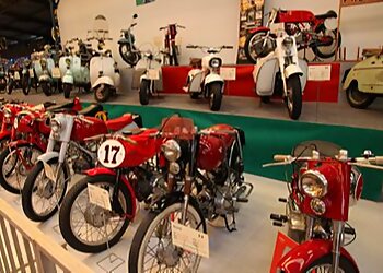 Musée Automobile Reims-Champagne image 3 Meilleurs Lieux À Visiter à Reims Musée Automobile Reims-Champagne image 3