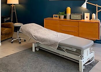 Nicolas Challeton image 2 Lyon Manual Osteopaths Nicolas Challeton image 2