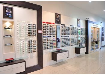 3 Best Opticians in Reims  ThreeBestRated
