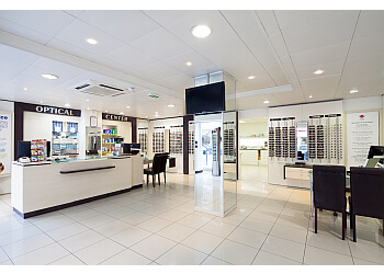 Opticien PARIS - LECOURBE Optical Center image 2 Meilleurs Opticiens à Paris Opticien PARIS - LECOURBE Optical Center image 2