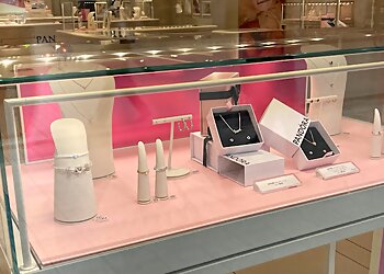 Pandora Lyon image 2 Meilleures Bijouteries à Lyon Pandora Lyon image 2