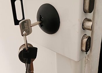 Pierre Delpech Serrurier image 2 Meilleurs Serruriers à Bordeaux Pierre Delpech Serrurier image 2