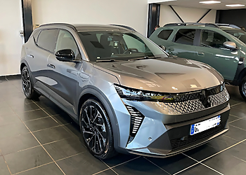 Renault Lyon Nord image 3 Meilleurs Concessionnaires De Voitures à Lyon Renault Lyon Nord image 3