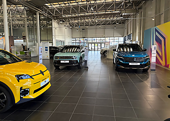 Renault Montpellier image 2 Montpellier Car Dealers Renault Montpellier image 2