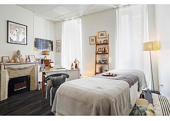 Stephanie Bertrand image 3 Meilleure Acupuncture à Marseille Stephanie Bertrand image 3