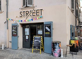 Toulon  Street Bar
