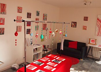 Stéphanie Faivre Art-thérapie & Hypnose image 3 Saint-Denis Hypnotherapy Stéphanie Faivre Art-thérapie & Hypnose image 3