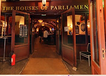 The Houses Of Parliament image 2 Meilleurs Bars à Bordeaux The Houses Of Parliament image 2