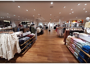 UNIQLO Bordeaux image 2 Meilleurs Magasins De Vêtements à Bordeaux UNIQLO Bordeaux image 2