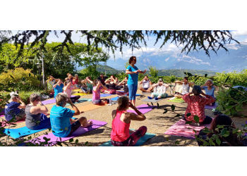 Grenoble  Yoga Integral Laurene